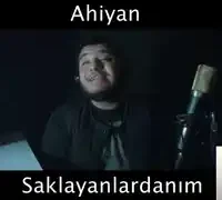 Ahiyan – Sarı Laci Dert ft Evren Deka