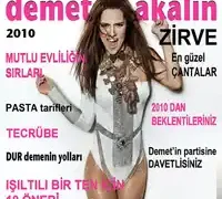 Demet Akalın – Evli Mutlu Çocuklu