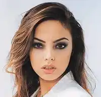 Ebru Gündeş – Harika Albüm Kapağı