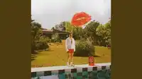Emir Can İğrek – Ruj Albüm Kapağı