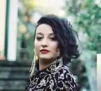 Melike Şahin – Tutuşmuş Beraber